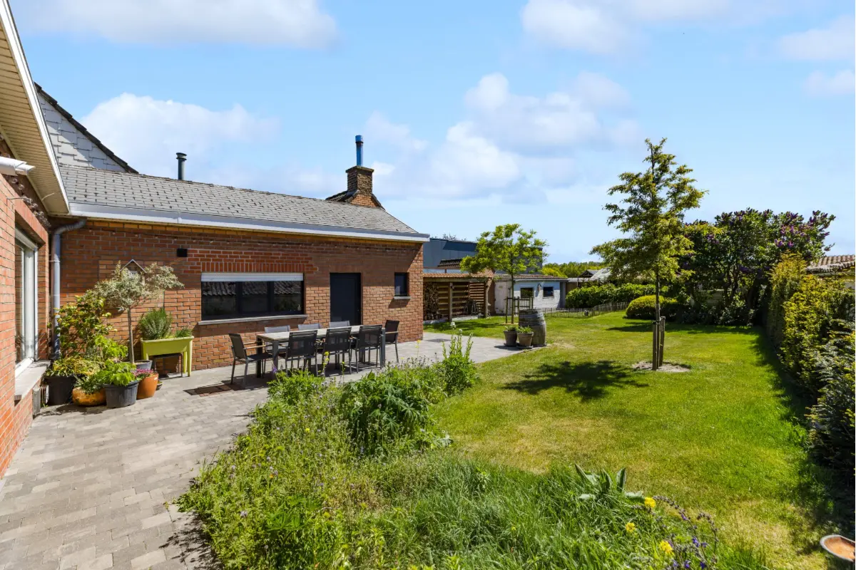 Bungalow te  koop in Oudenburg 8460 249800.00€ 2 slaapkamers 133.00m² - Zoekertje 781108
