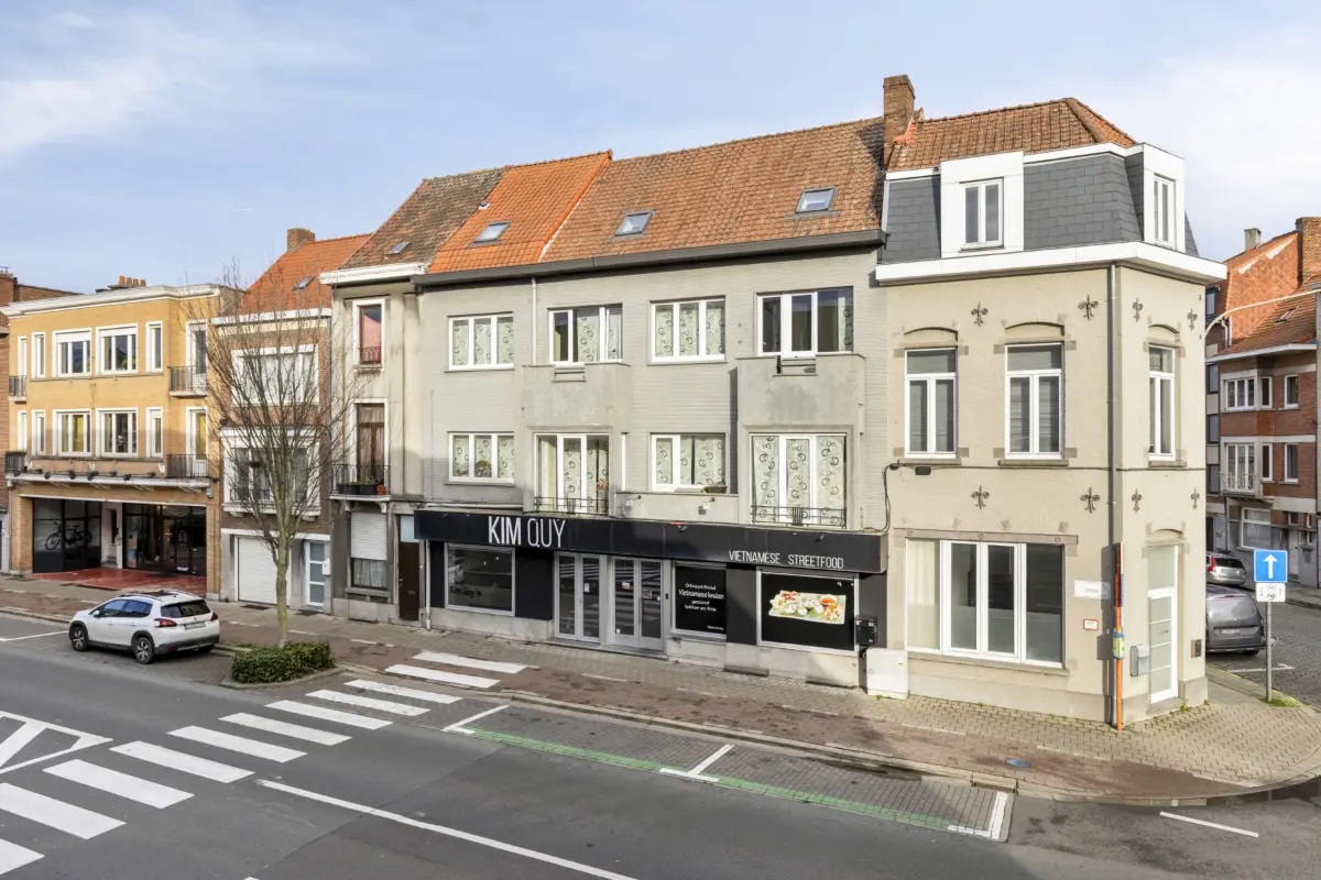 Huis te  koop in Kortrijk 8500 570000.00€ 5 slaapkamers 389.00m² - Zoekertje 780732