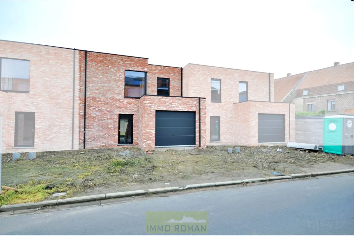 Huis te  koop in Avelgem 8580 276958.00€ 4 slaapkamers 199.00m² - Zoekertje 781687