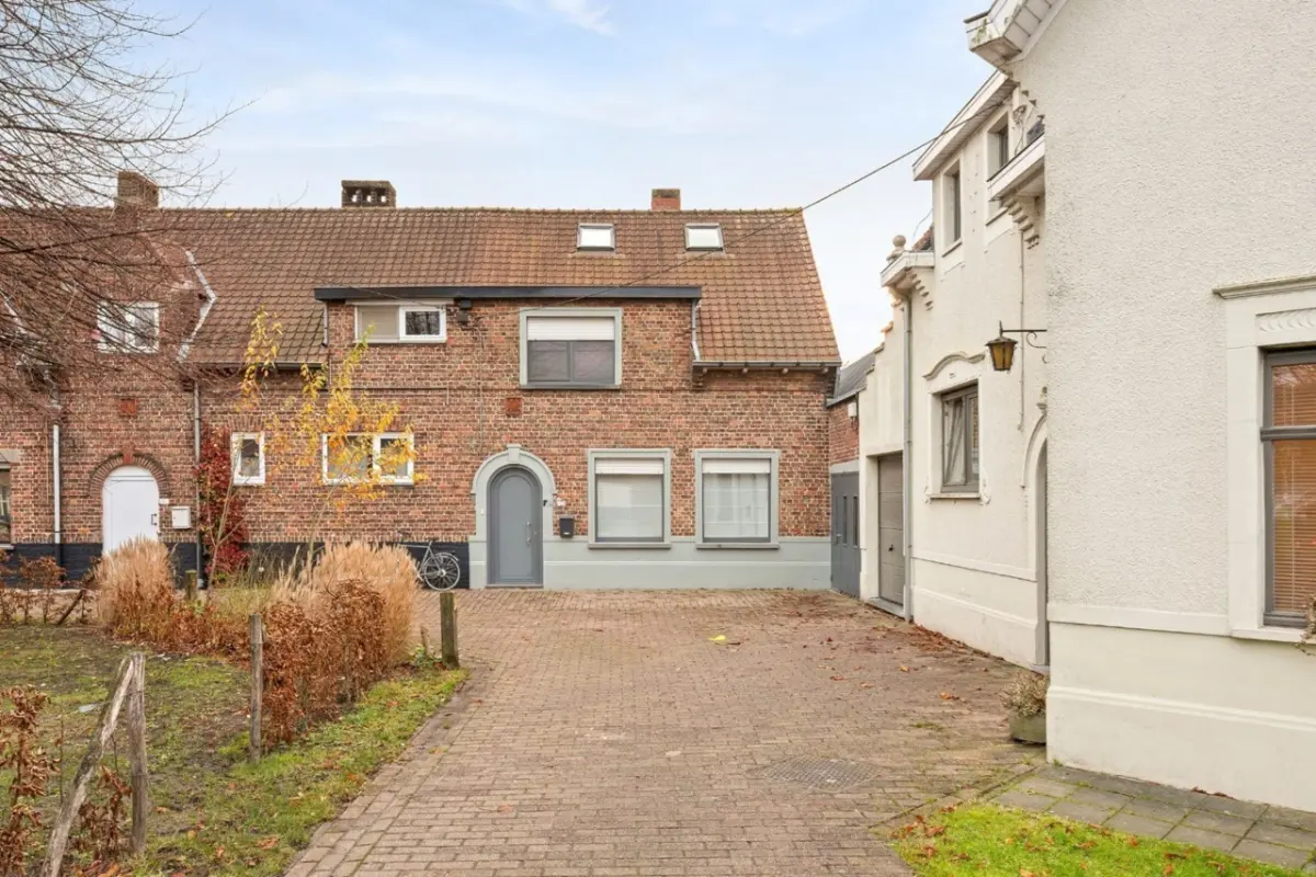 Huis te  koop in Roeselare 8800 339000.00€ 5 slaapkamers 220.00m² - Zoekertje 781748