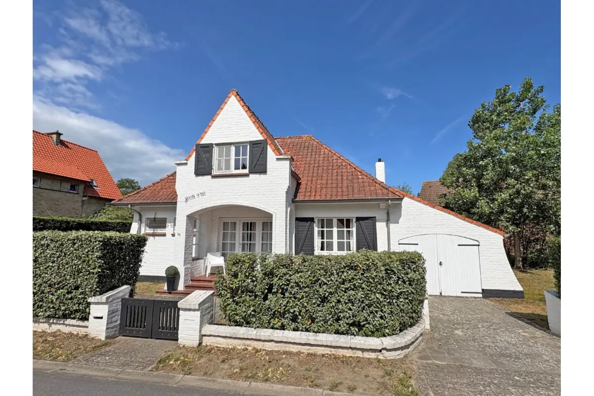 Huis te  koop in Koksijde 8670 595000.00€ 3 slaapkamers m² - Zoekertje 783232