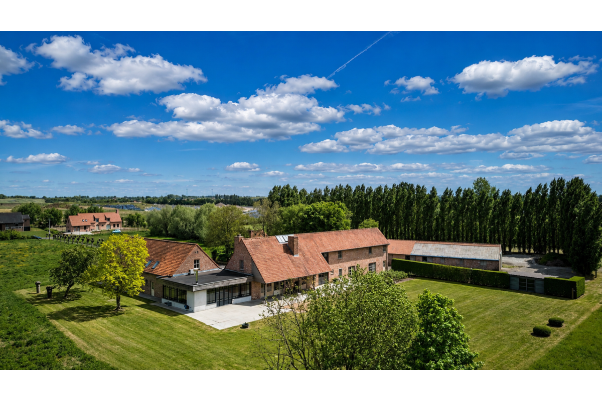Huis te  koop in Roeselare 8800 2495000.00€ 11 slaapkamers 800.00m² - Zoekertje 782015