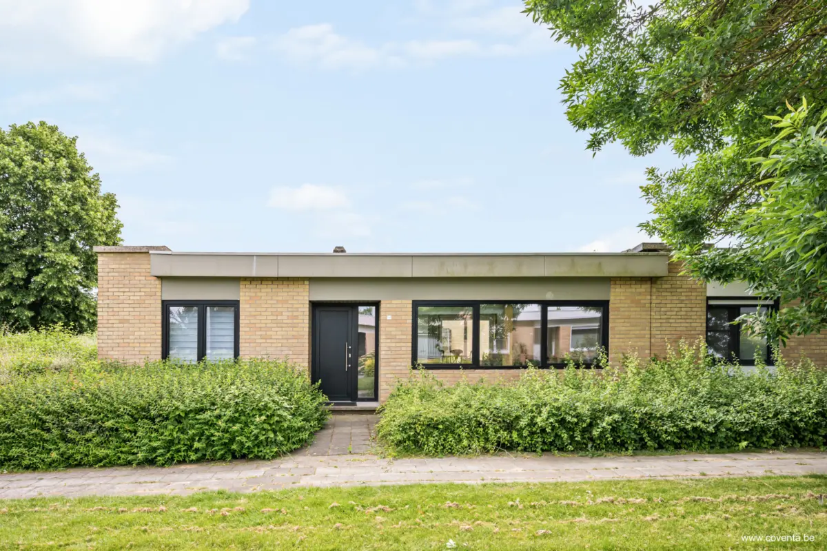 Huis te  koop in Kortrijk 8500 288000.00€ 3 slaapkamers 120.00m² - Zoekertje 783118