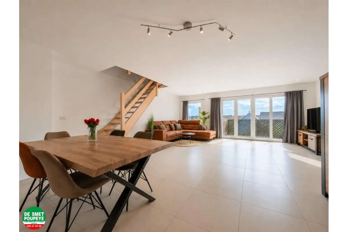 Appartement te  huur in Sint-Andries 8200 920.00€ 2 slaapkamers 102.00m² - Zoekertje 782585