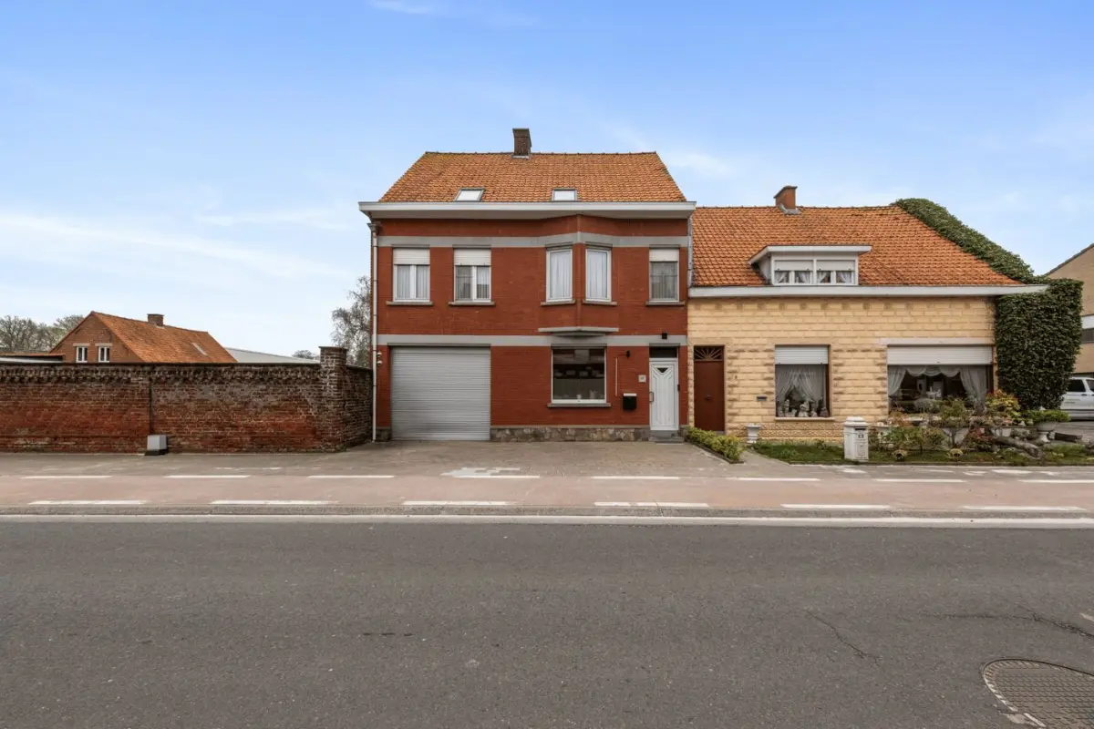 Handelszaak te  koop in Roeselare 8800 399000.00€ 3 slaapkamers 200.00m² - Zoekertje 783123