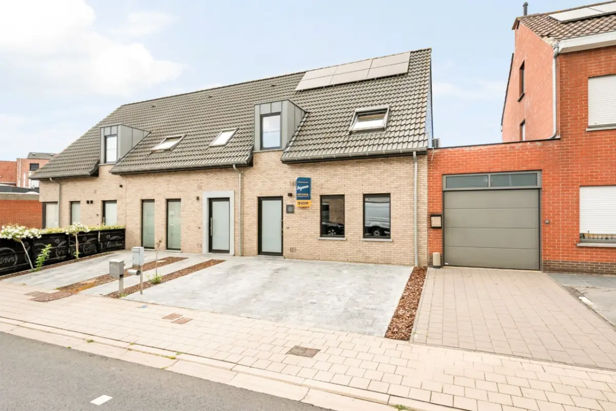 Huis te  koop in Beselare 8980 329000.00€ 3 slaapkamers m² - Zoekertje 784555