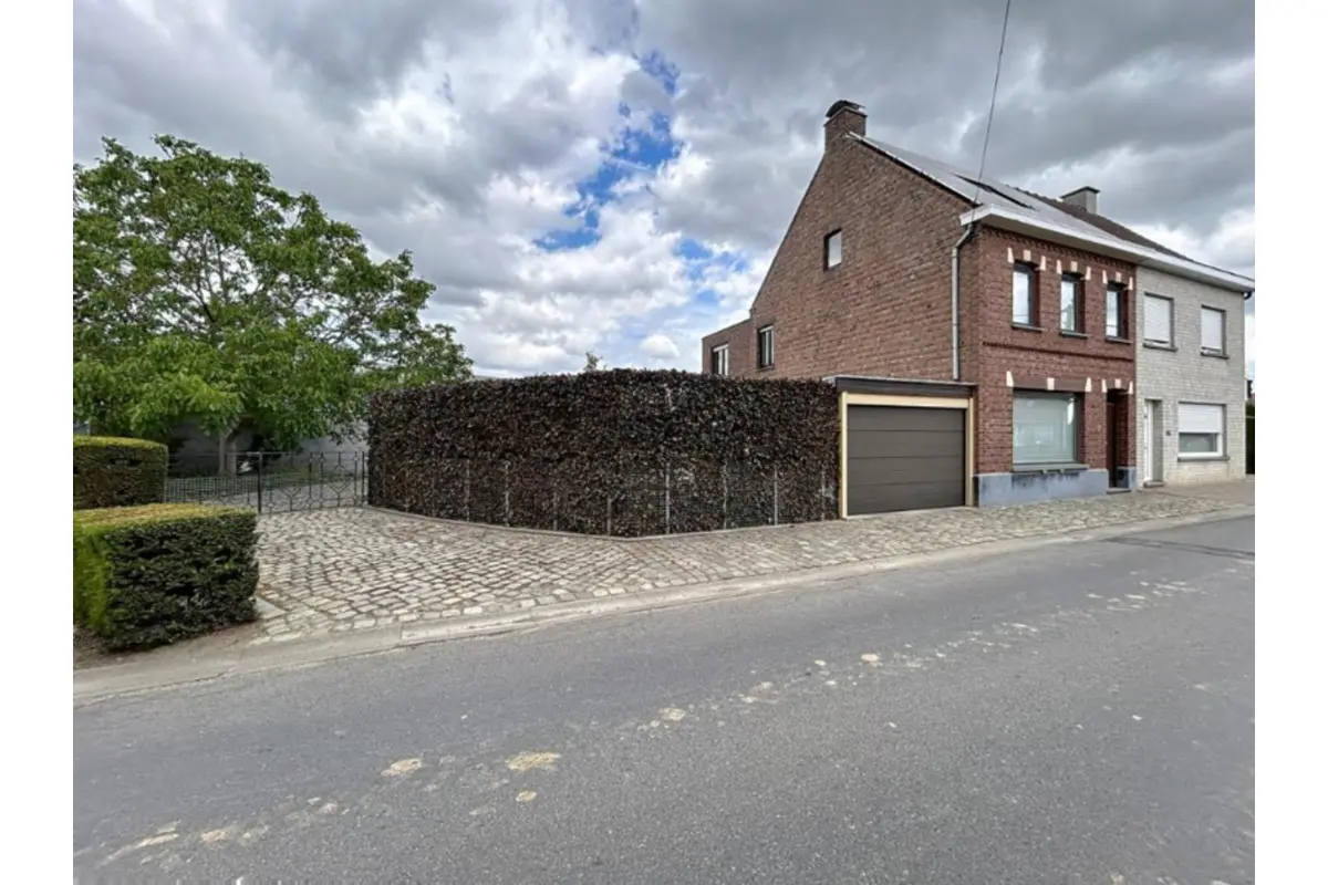 Huis te  koop in Waregem 8790 383000.00€ 4 slaapkamers 195.00m² - Zoekertje 784067