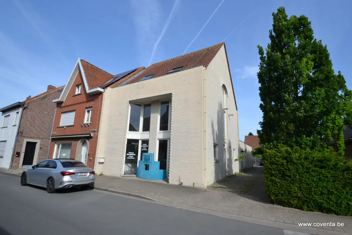 Handelszaak te  koop in Waregem 8790 165000.00€  slaapkamers 187.00m² - Zoekertje 784443