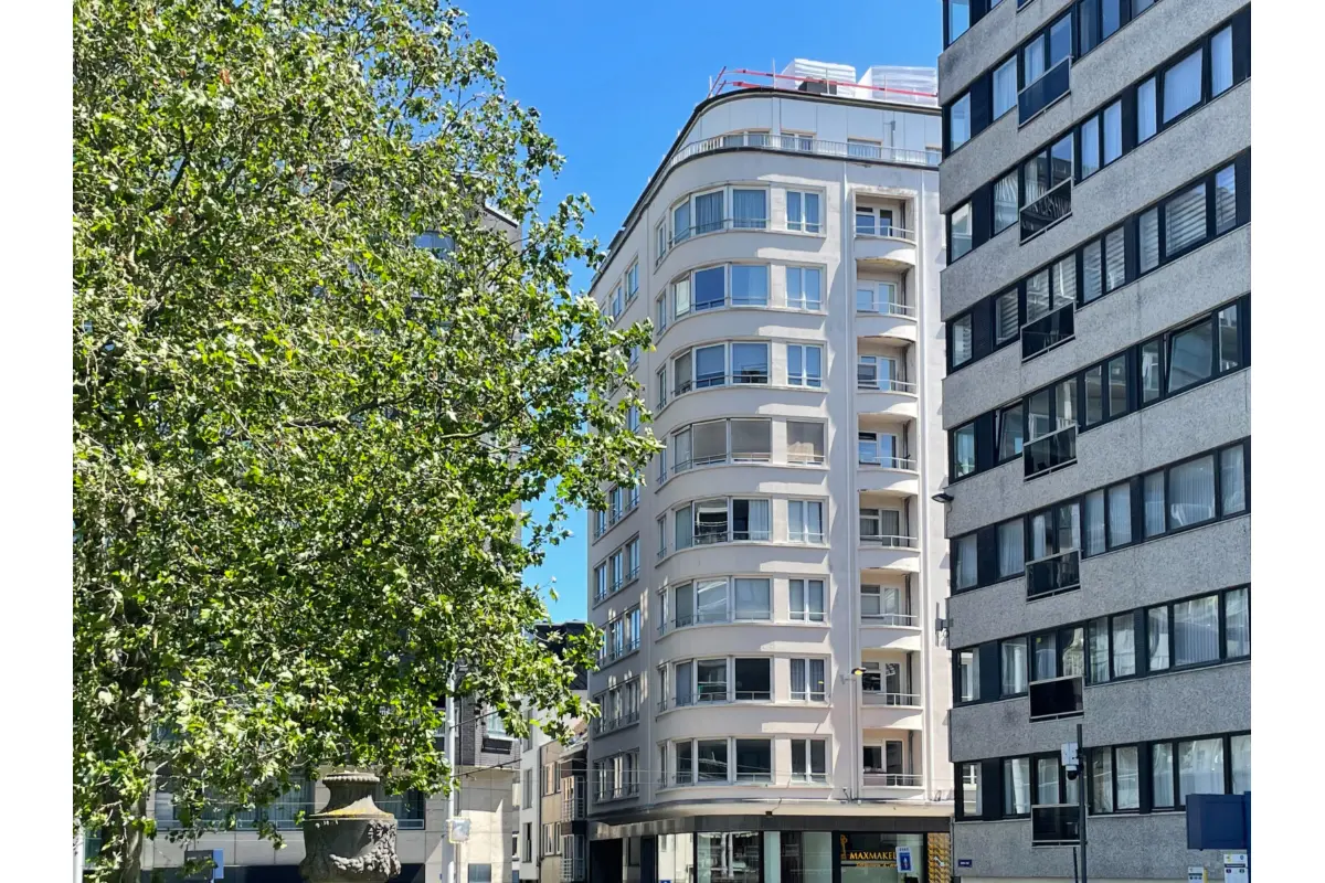 Appartement te  koop in Oostende 8400 285000.00€ 1 slaapkamers 76.00m² - Zoekertje 784673