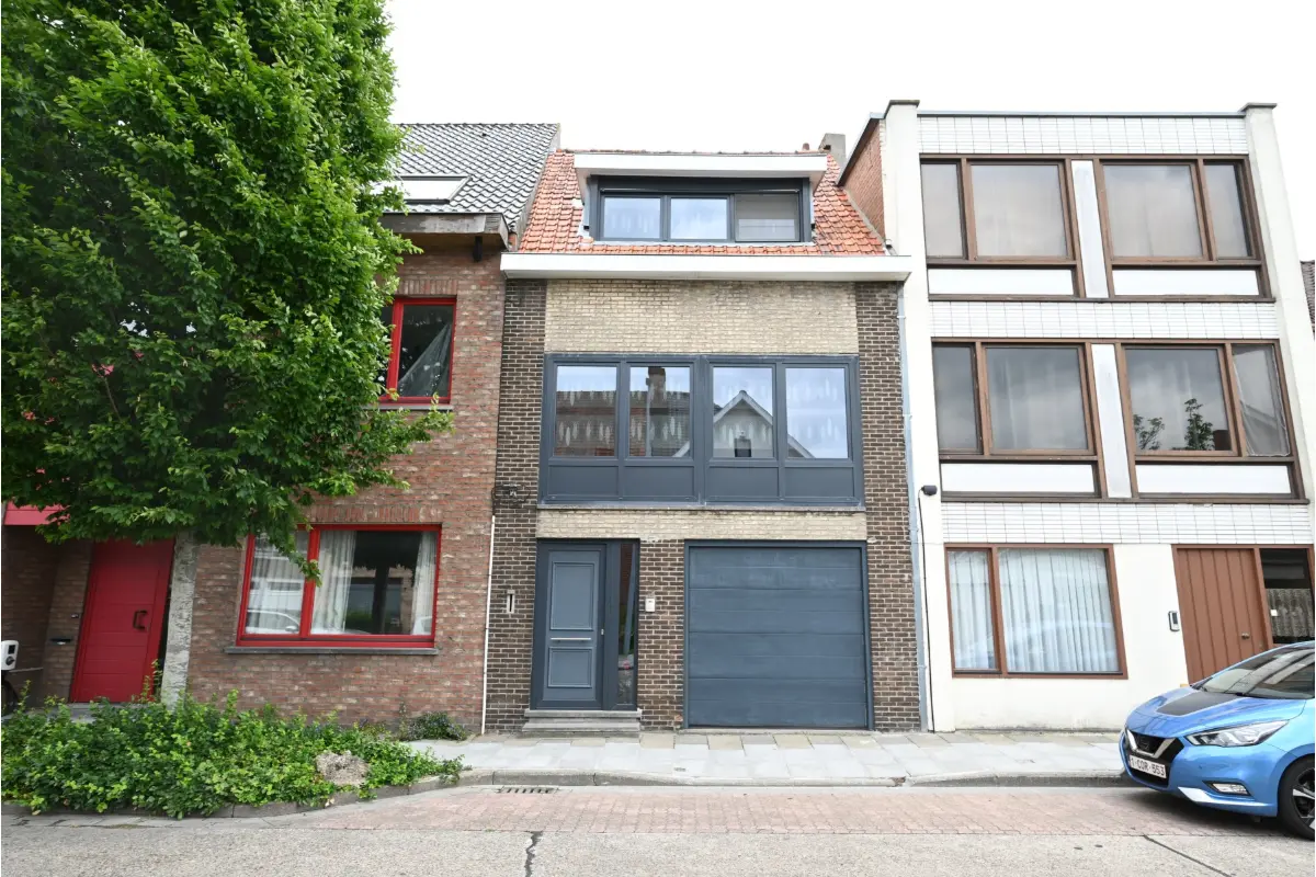 Huis te  koop in Sint-Kruis 8310 338000.00€ 3 slaapkamers 170.00m² - Zoekertje 785419