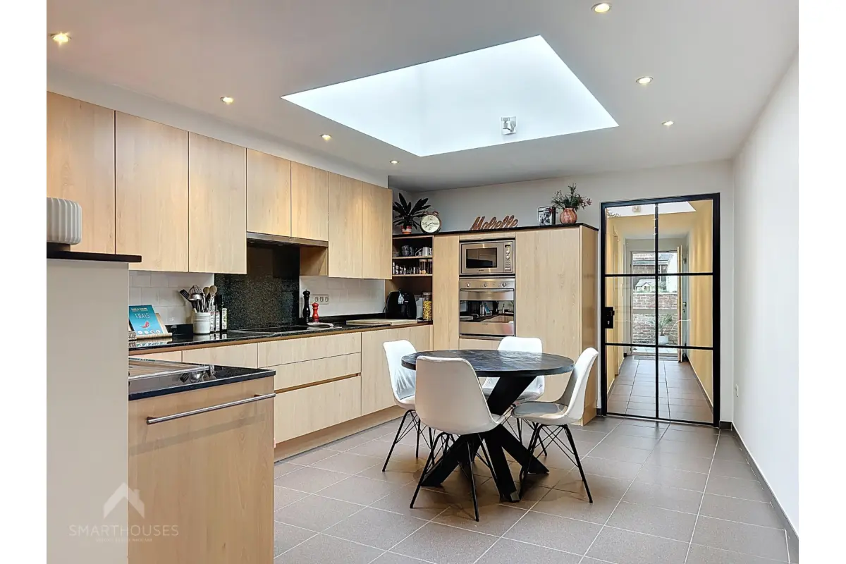 Huis te  koop in Izegem 8870 289500.00€ 3 slaapkamers 151.00m² - Zoekertje 784682
