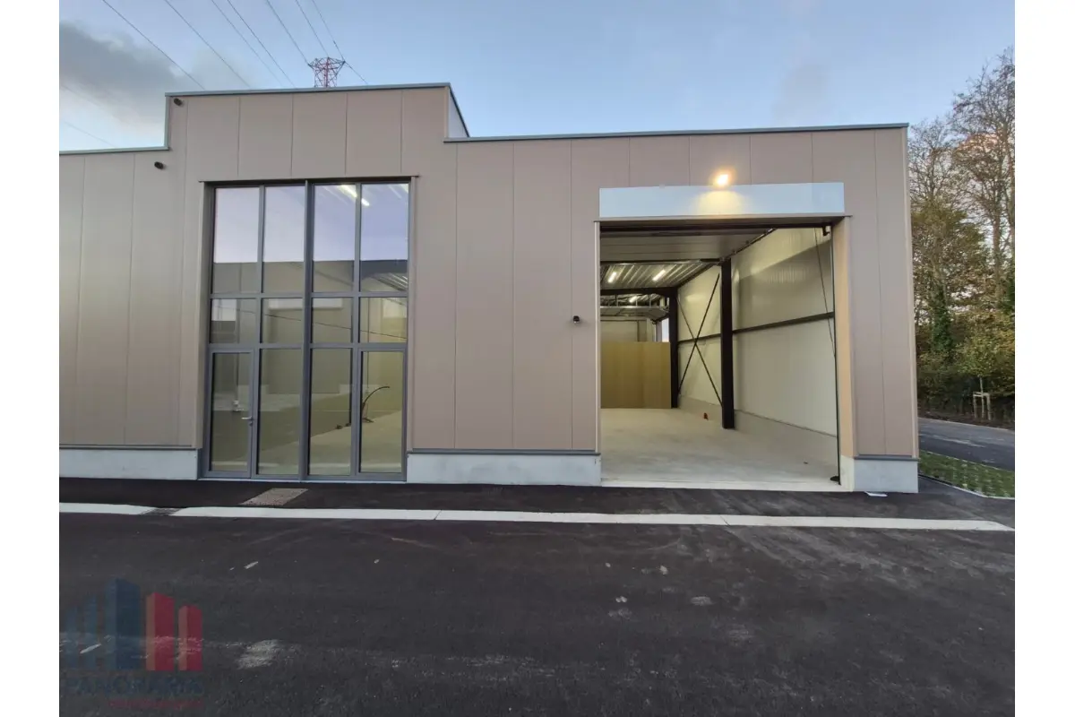 Handelszaak te  huur in Wevelgem 8560 825.00€  slaapkamers 185.00m² - Zoekertje 786333