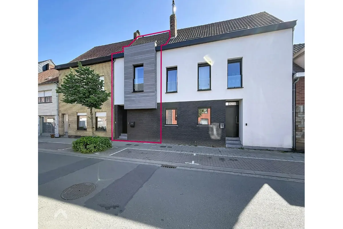 Huis te  koop in Staden 8840 275000.00€ 3 slaapkamers 153.00m² - Zoekertje 785888