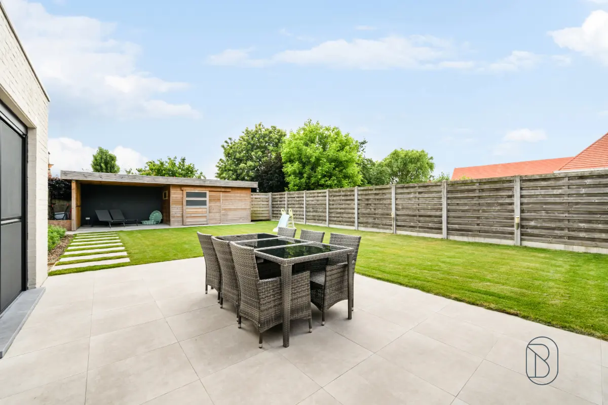 Huis te  koop in Harelbeke 8530 375000.00€ 4 slaapkamers 250.00m² - Zoekertje 786636