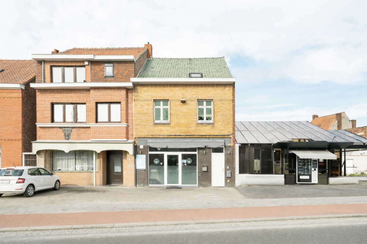 Huis te  koop in Helkijn 8587 239000.00€  slaapkamers 231.00m² - Zoekertje 786787