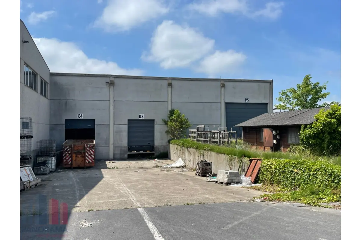 Handelszaak te  huur in Brugge 8000 9975.00€  slaapkamers 2958.00m² - Zoekertje 788911