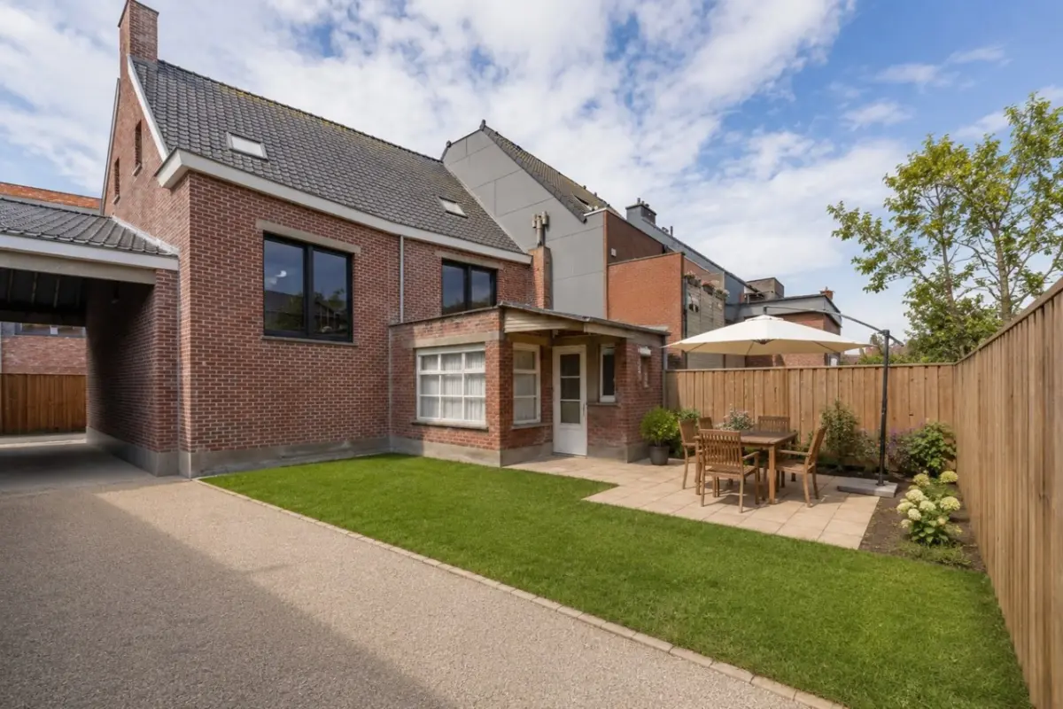 Huis te  koop in Ruiselede 8755 249000.00€ 4 slaapkamers 247.00m² - Zoekertje 789001