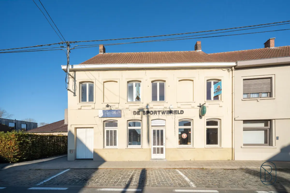 Huis te  koop in Kerkhove 8581 250000.00€ 4 slaapkamers 453.00m² - Zoekertje 788661
