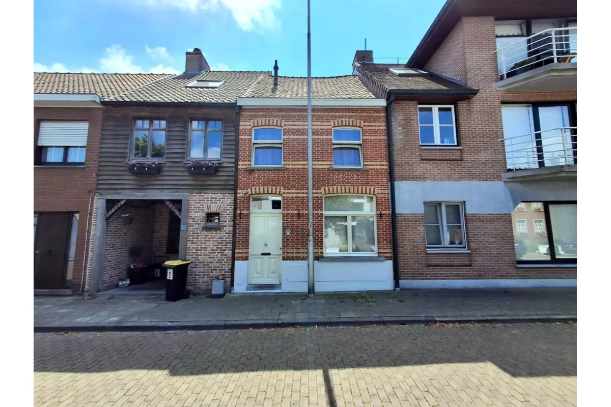 Huis te  huur in Kanegem 8700 890.00€ 3 slaapkamers 139.00m² - Zoekertje 789002