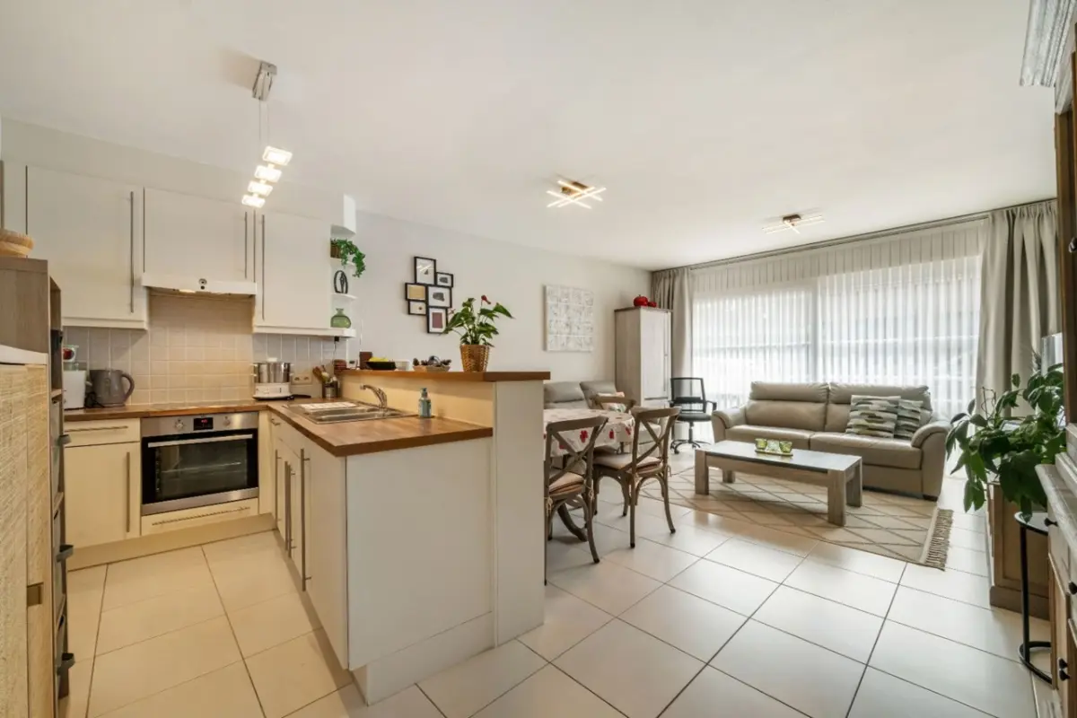Appartementsgebouw te  in Oostende 8400 219000.00€ 2 slaapkamers 72.00m² - Zoekertje 788516