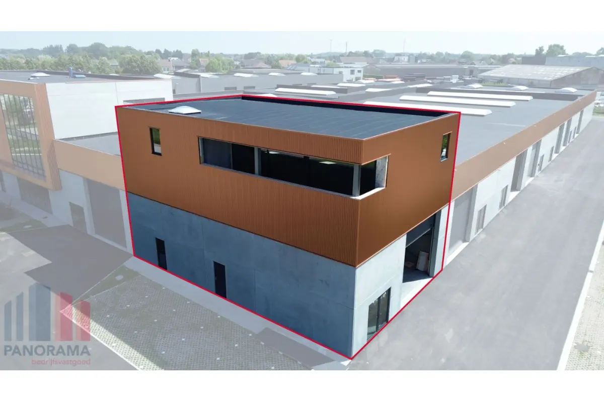 Handelszaak te  koop in Zedelgem 8210 499000.00€  slaapkamers 328.00m² - Zoekertje 789859