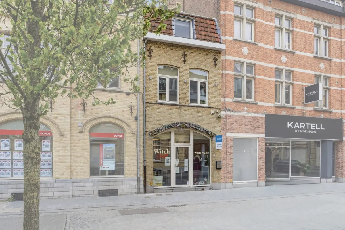 Handelszaak te  koop in Ieper 8900 329000.00€ 2 slaapkamers 164.00m² - Zoekertje 789784
