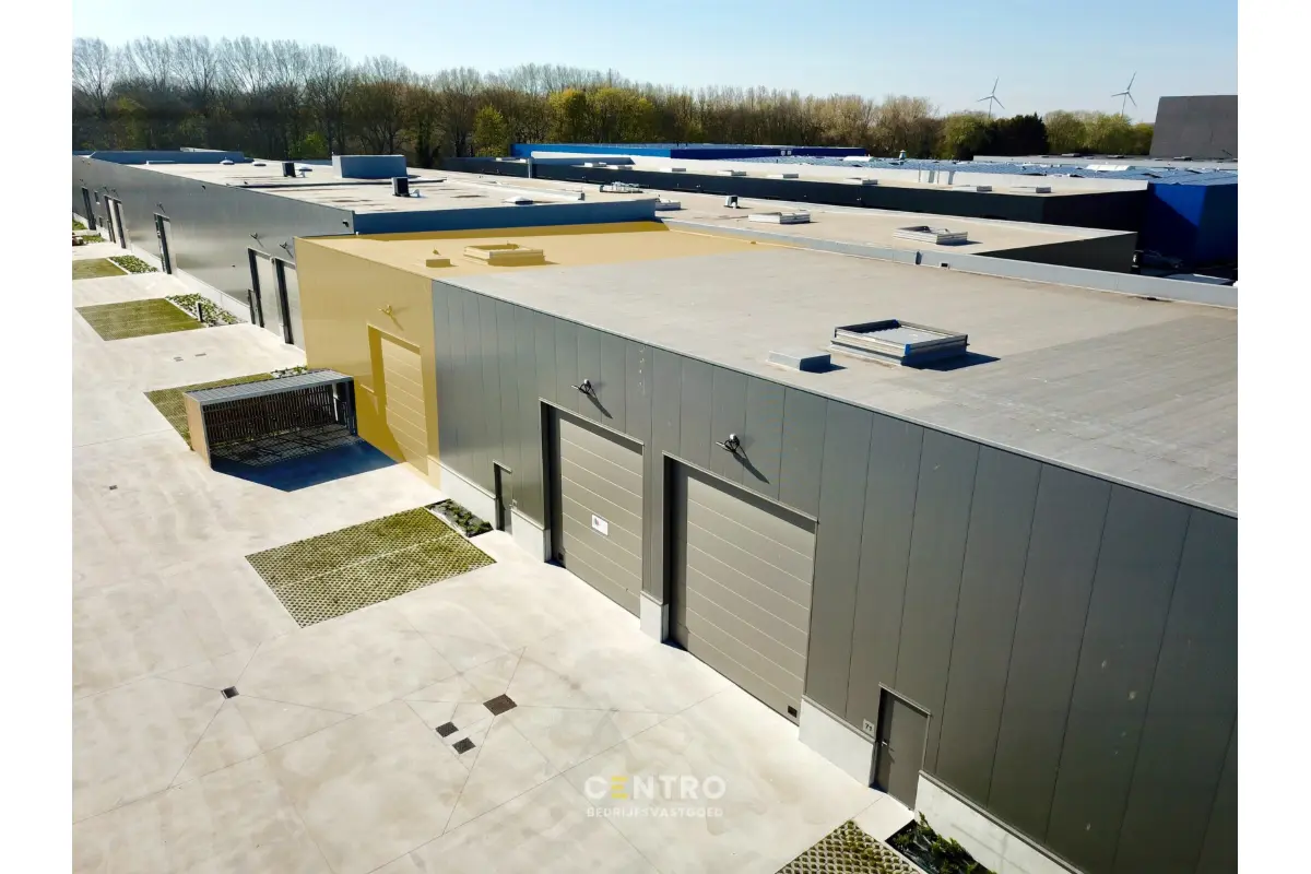 Handelszaak te  koop in Brugge 8000 388800.00€  slaapkamers 313.02m² - Zoekertje 789903
