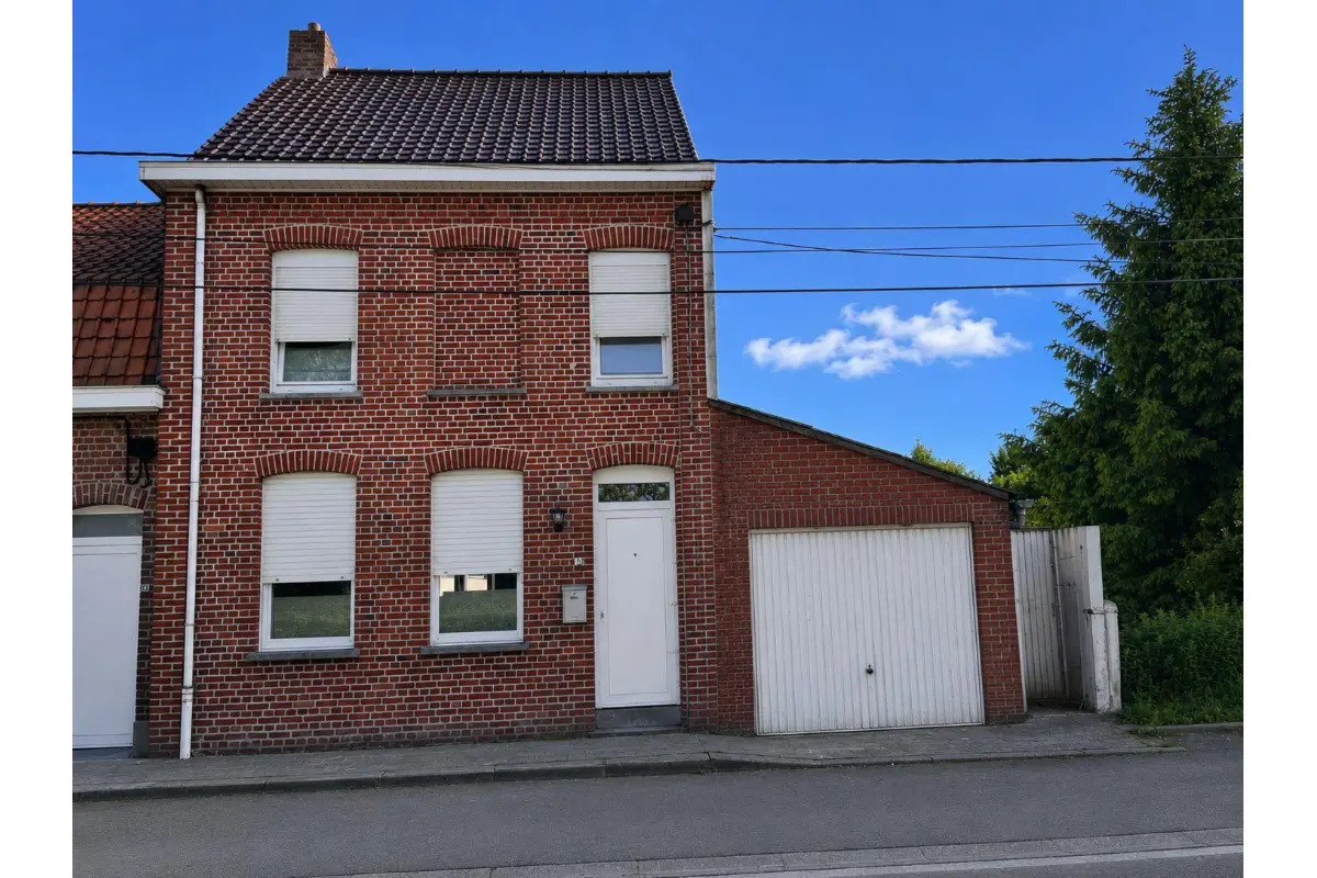 Huis te  koop in Nieuwkerke 8950 145000.00€ 2 slaapkamers 127.00m² - Zoekertje 789568