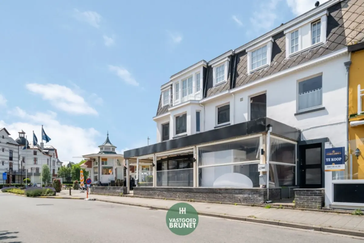 Appartement te  koop in De Haan 8420 1200000.00€ 1 slaapkamers 204.00m² - Zoekertje 789183