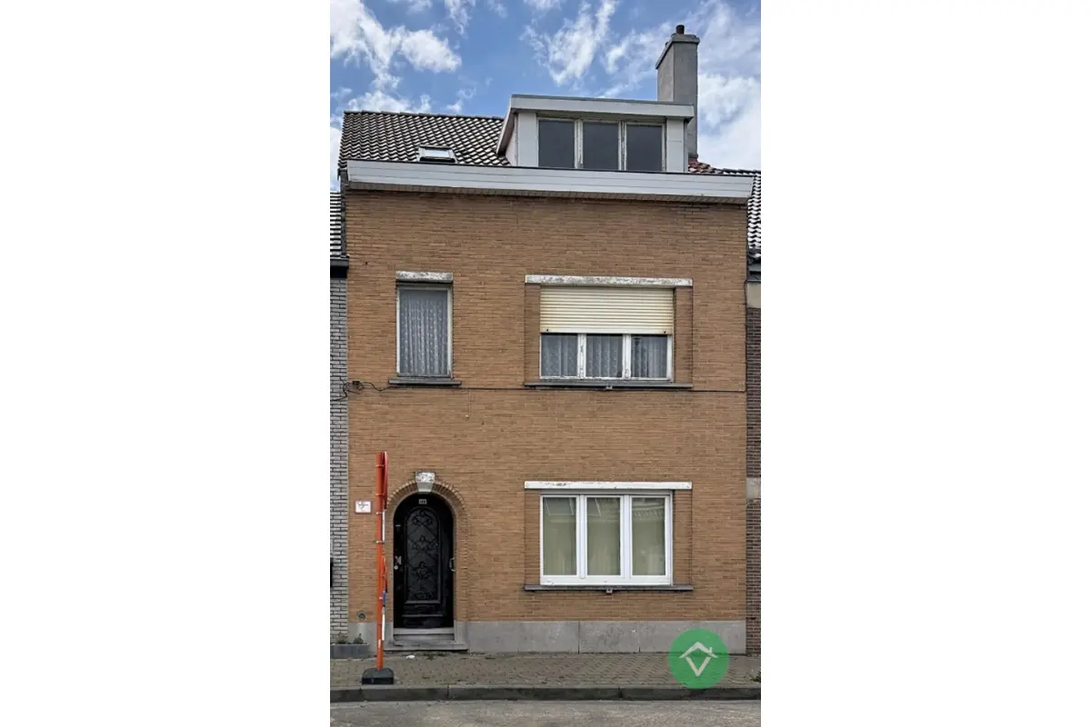 Huis te  koop in Bredene 8450 229000.00€ 4 slaapkamers 195.00m² - Zoekertje 790488