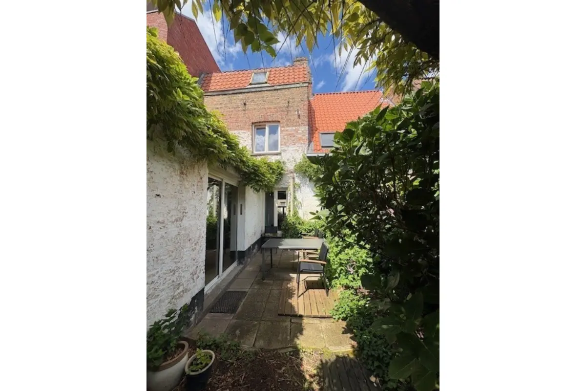 Huis te  koop in Brugge 8000 288000.00€ 3 slaapkamers 130.00m² - Zoekertje 790794