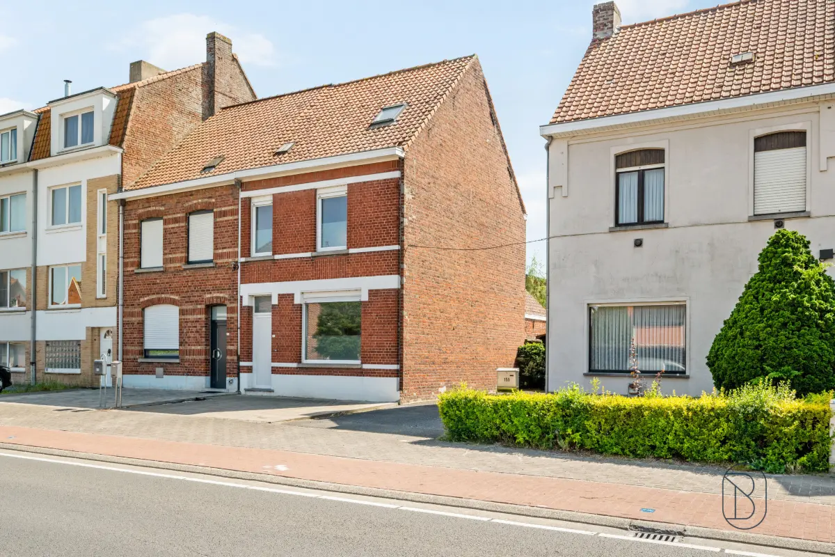 Huis te  koop in Ingelmunster 8770 215000.00€ 4 slaapkamers 160.00m² - Zoekertje 790739
