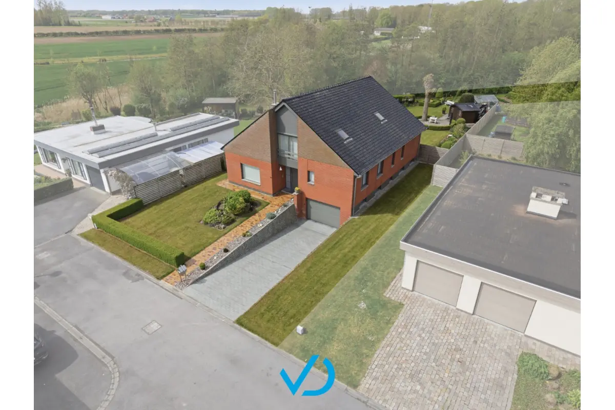 Huis te  koop in Elverdinge 8906 479000.00€ 5 slaapkamers 256.00m² - Zoekertje 792220