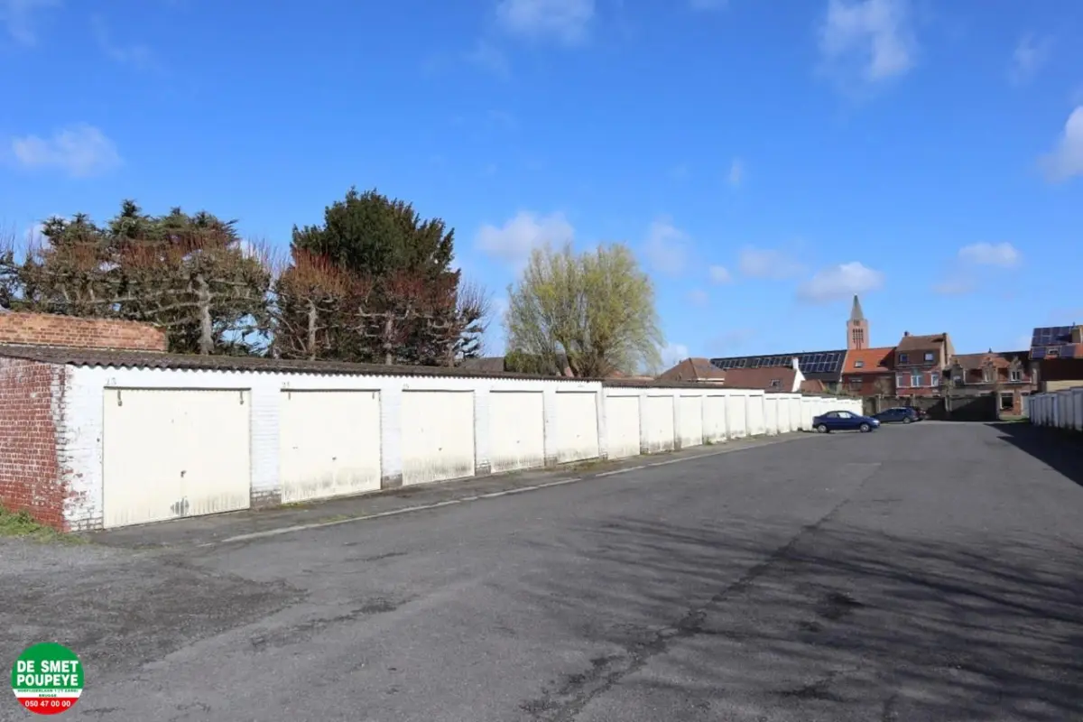 Parking & garage te  huur in Brugge 8000 90.00€  slaapkamers m² - Zoekertje 791942