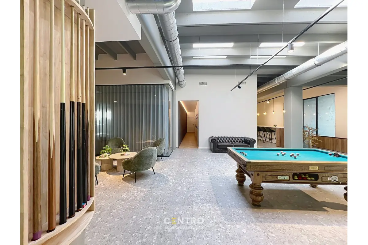 Handelszaak te  huur in Ieper 8900 0.00€  slaapkamers 294.28m² - Zoekertje 792495