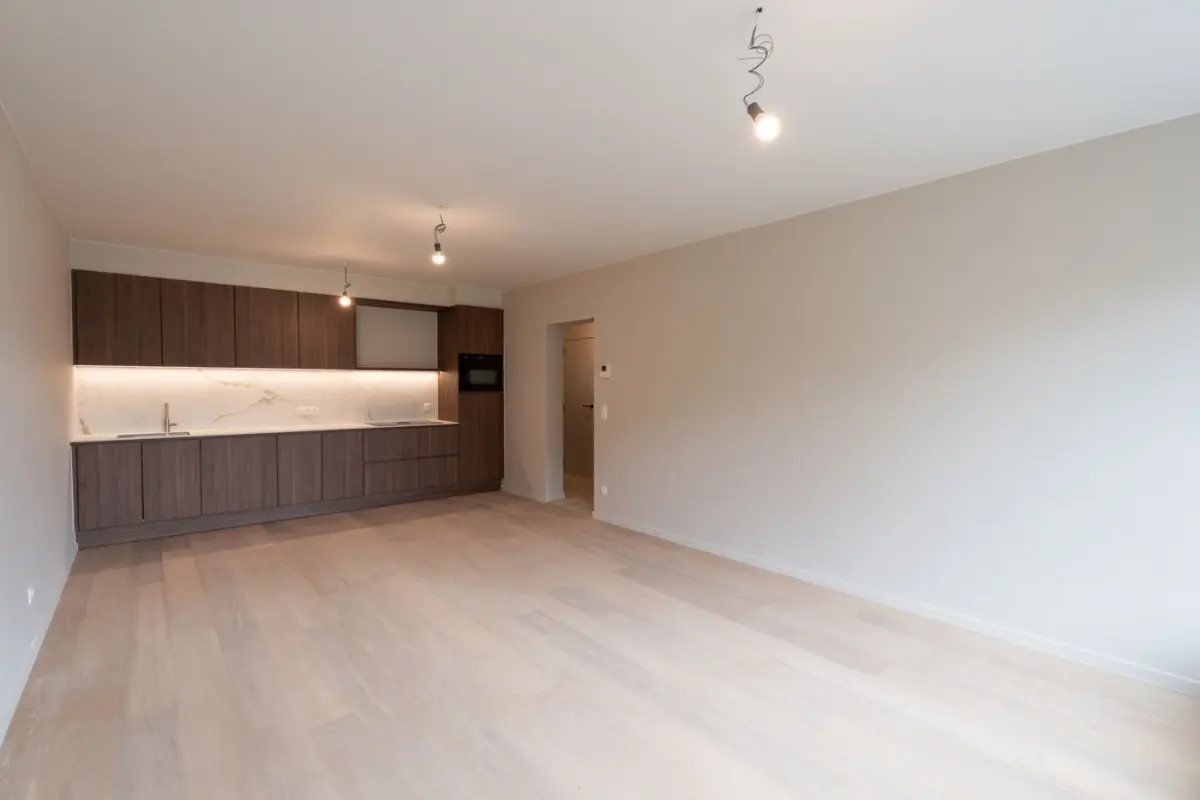 Appartement te  koop in Sint-Andries 8200 279000.00€ 2 slaapkamers 89.00m² - Zoekertje 792247