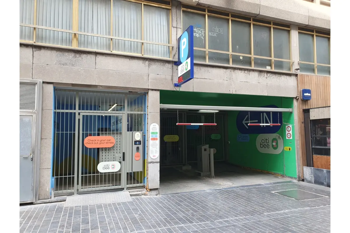 Parking & garage te  huur in Oostende 8400 90.00€  slaapkamers m² - Zoekertje 792847