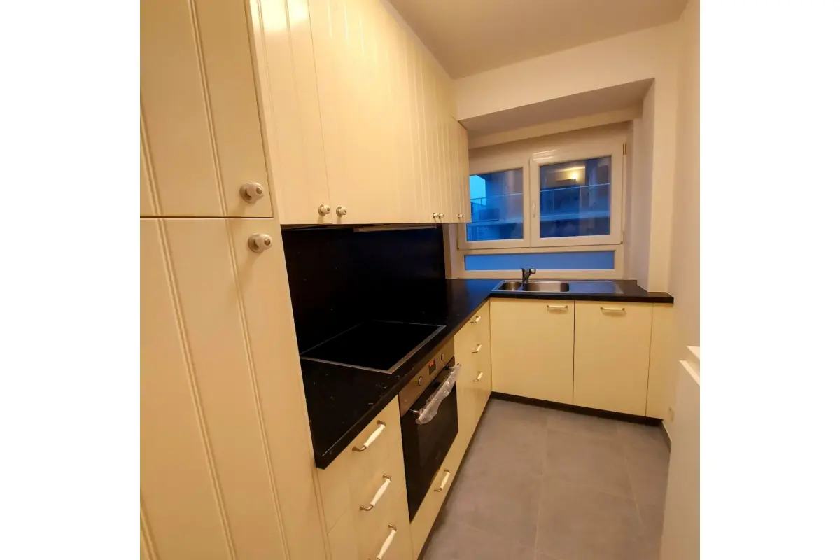 Appartement te  huur in Oostende 8400 800.00€ 2 slaapkamers 75.00m² - Zoekertje 792733