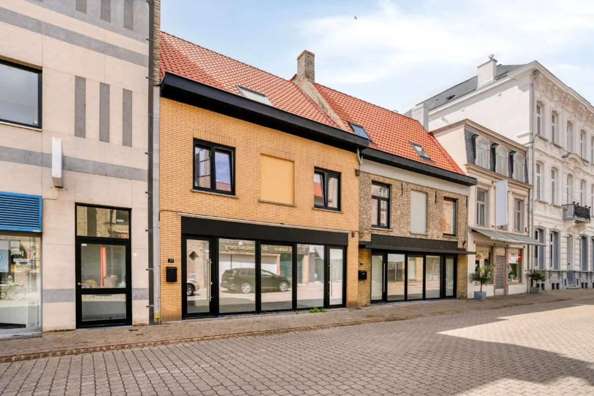 Huis te  koop in Veurne 8630 465000.00€ 4 slaapkamers m² - Zoekertje 792939
