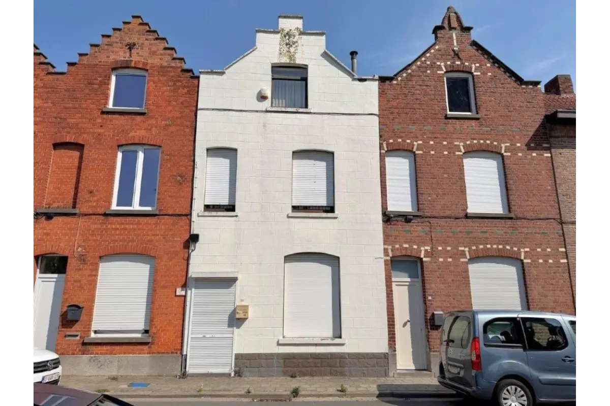 Huis te  koop in Menen 8930 139900.00€ 4 slaapkamers 170.00m² - Zoekertje 793989