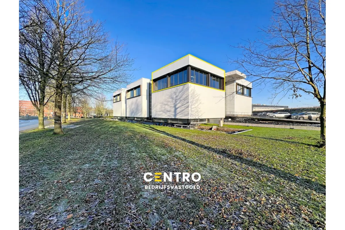 Handelszaak te  huur in Ieper 8900 0.00€  slaapkamers 167.35m² - Zoekertje 794263