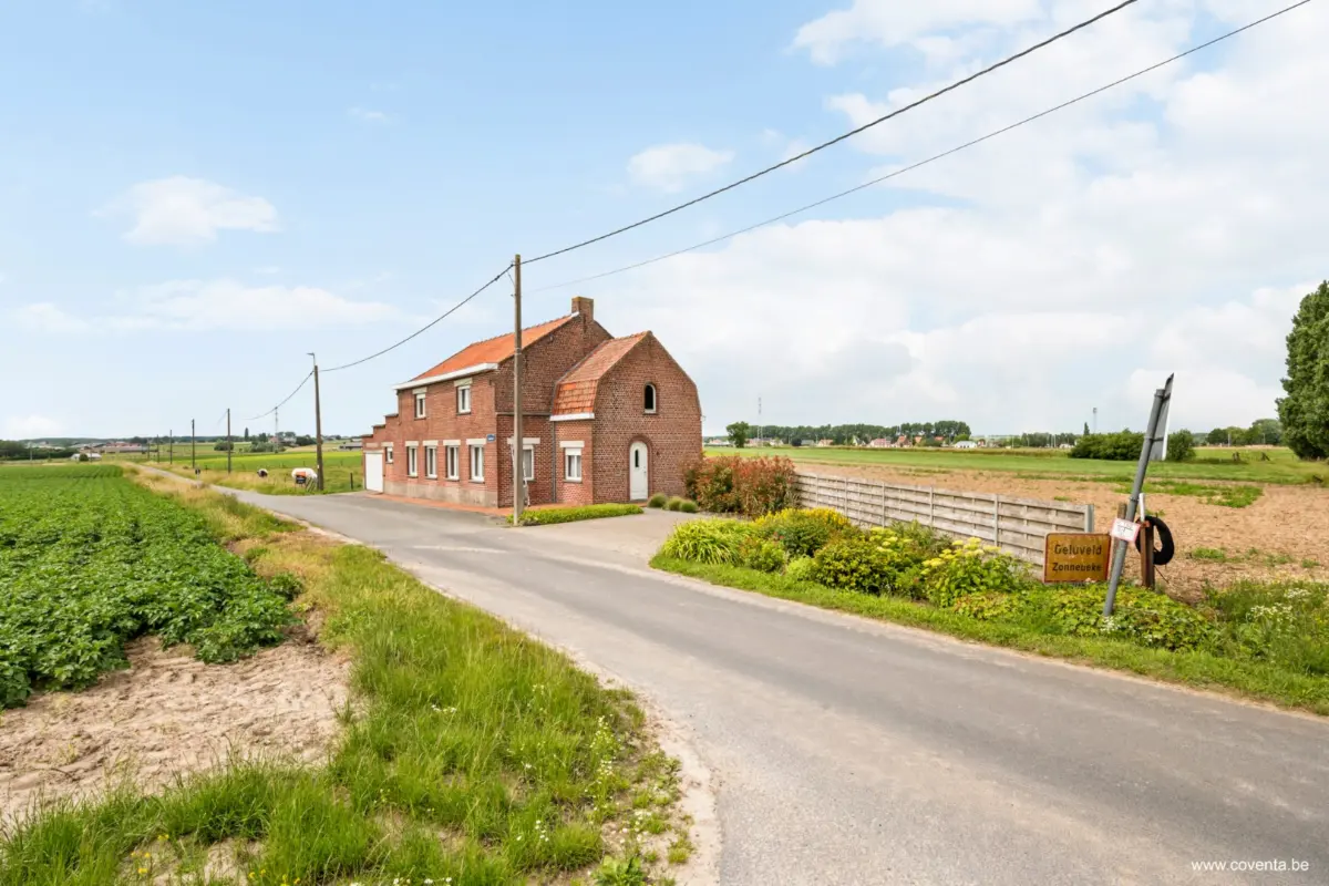 Huis te  in Zonnebeke 8980 298000.00€ 3 slaapkamers 244.00m² - Zoekertje 794419