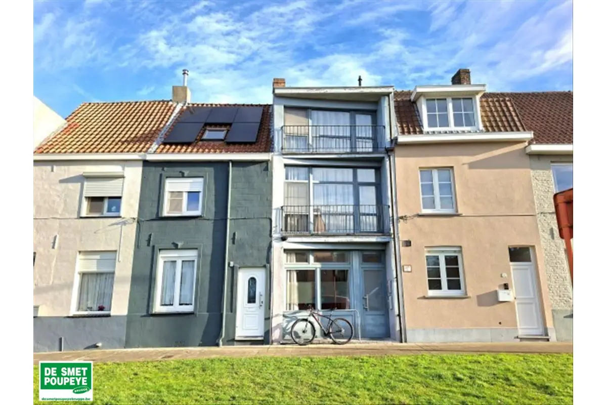 Appartement te  huur in Sint-Andries 8200 675.00€ 1 slaapkamers m² - Zoekertje 793981