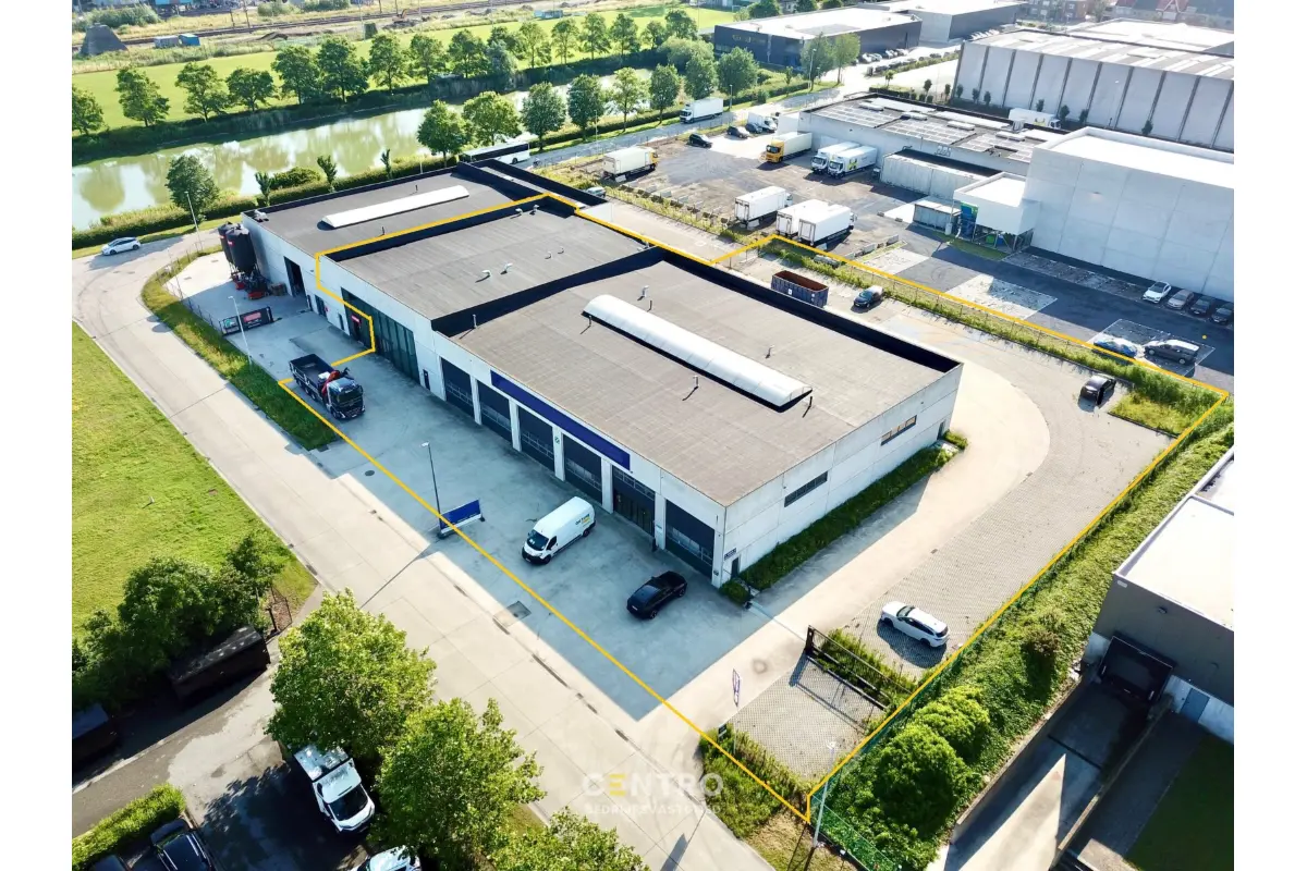 Handelszaak te  koop in Oostende 8400 0.00€  slaapkamers 2079.00m² - Zoekertje 796367