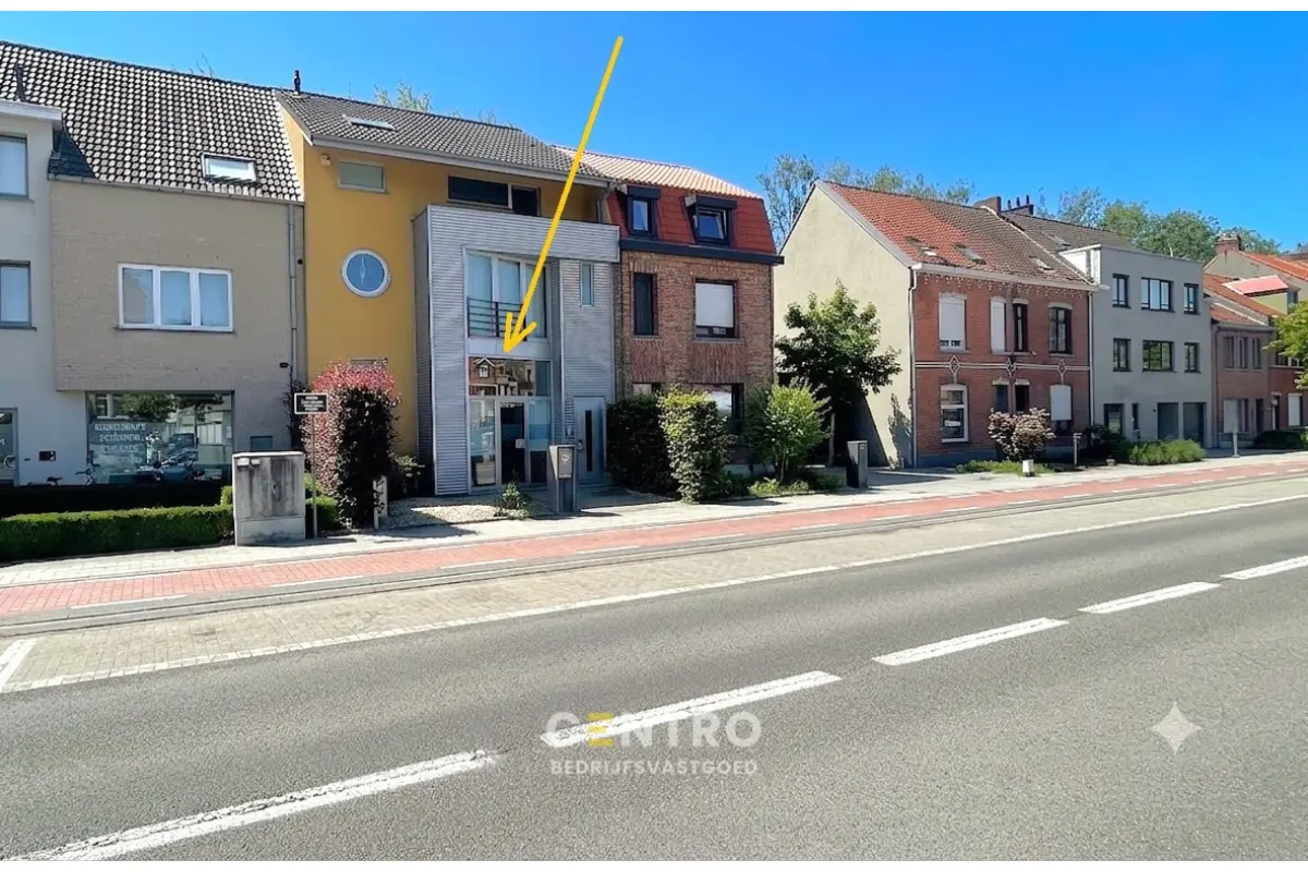 Handelszaak te  huur in Assebroek 8310 1250.00€  slaapkamers 144.00m² - Zoekertje 796824