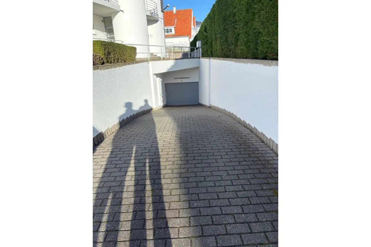 Parking & garage te  huur in Heist-aan-Zee 8301 90.00€  slaapkamers m² - Zoekertje 797248