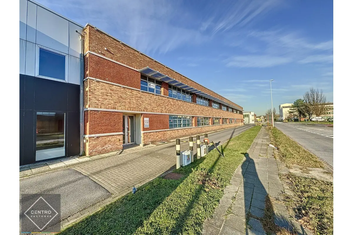 Handelszaak te  huur in Brugge 8000 0.00€  slaapkamers 217.00m² - Zoekertje 797600