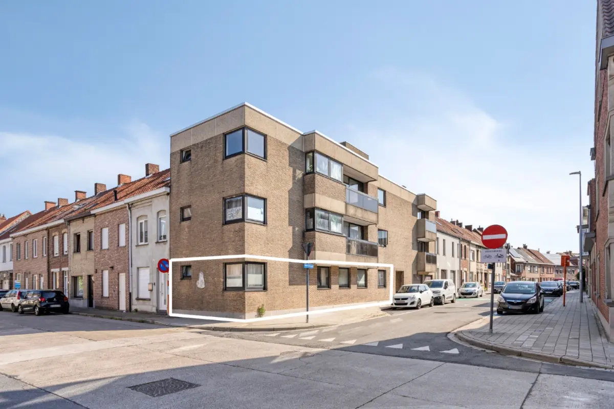 Appartementsgebouw te  koop in Roeselare 8800 129000.00€ 2 slaapkamers 69.00m² - Zoekertje 798710