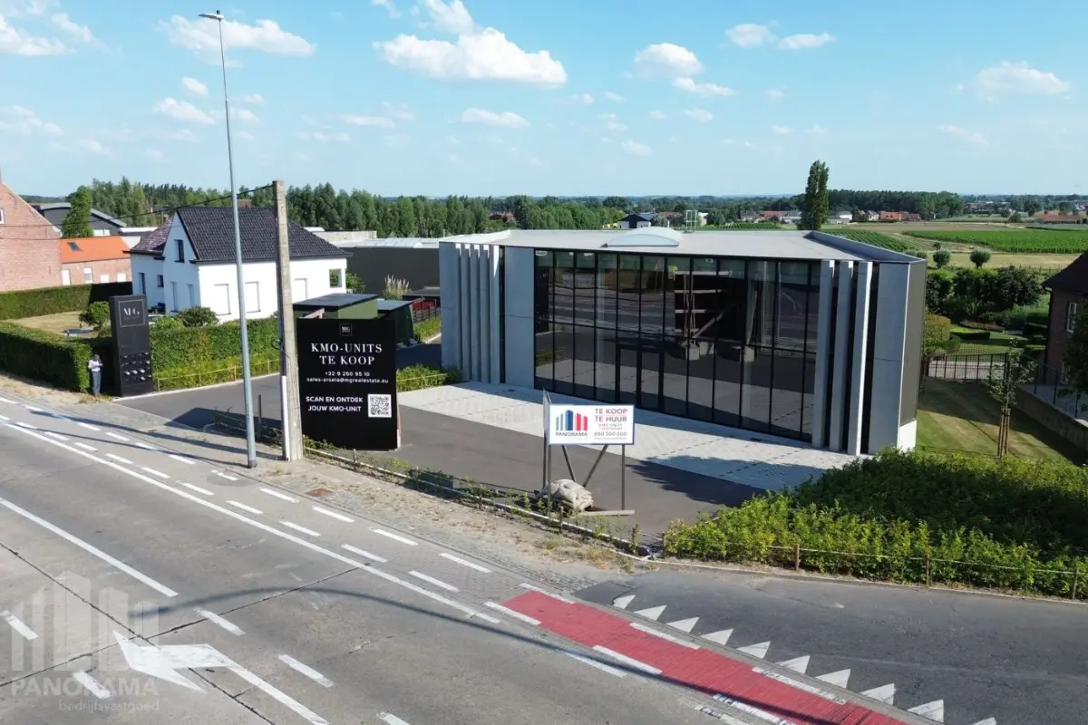 Handelszaak te  koop in Tielt 8700 734125.00€  slaapkamers 419.00m² - Zoekertje 799301