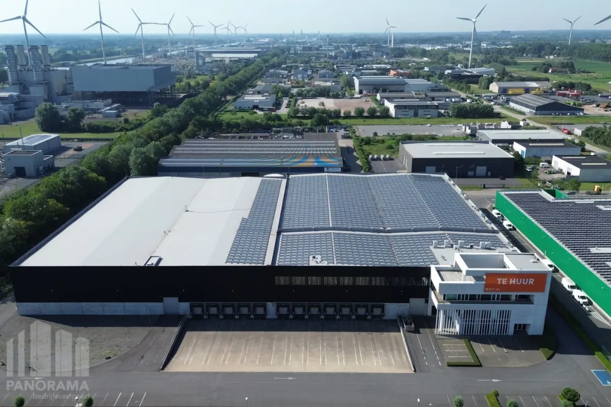 Handelszaak te  huur in Brugge 8000 0.00€  slaapkamers 14135.00m² - Zoekertje 799554
